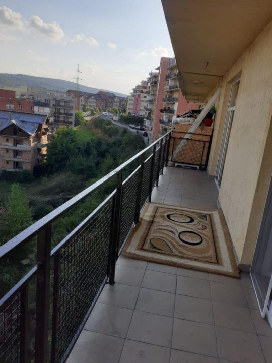 Oportunitate! Apartament cu  2 camere, 56 mp.,Baciu, 87000 Eur