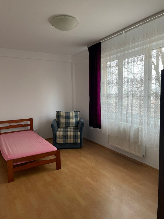 Închiriere apart. cu 3 cam., 70 mp., Mănăștur, 550 Eur