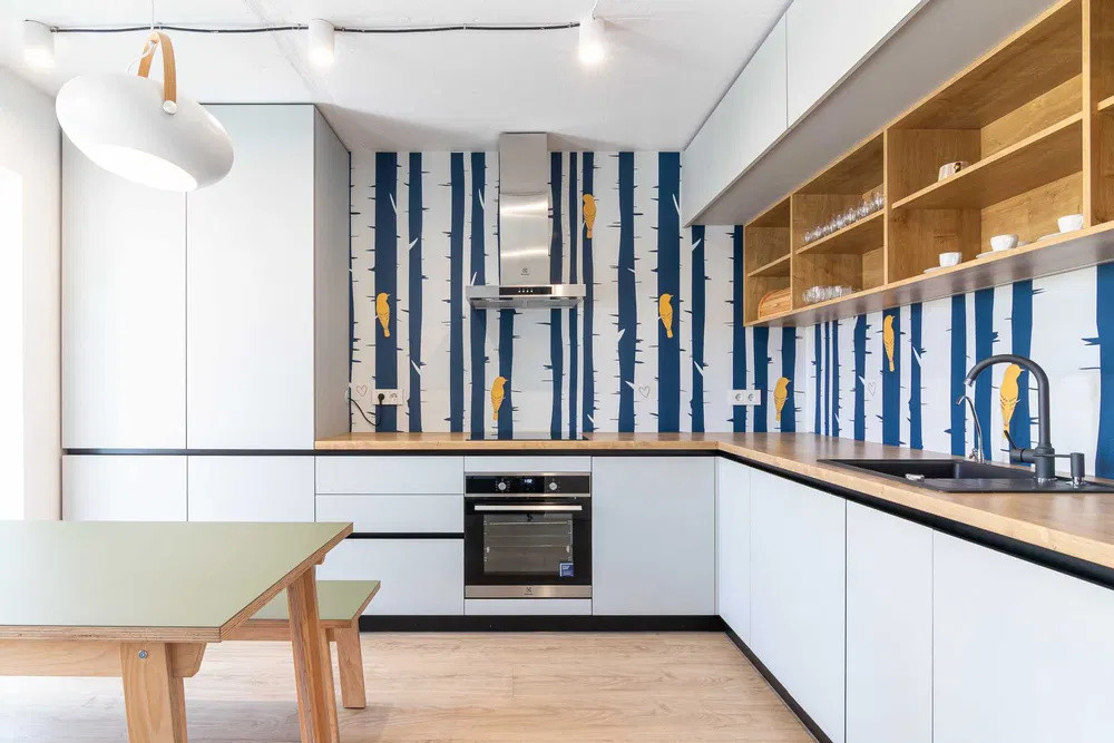 Clădire birouri, showroom Andrei Muresanu 
