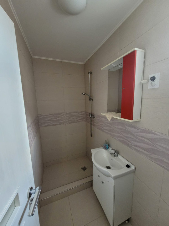 Apartament la casă de închiriat - 54 MP– Piața Cluj