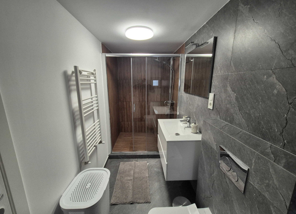 Apartament modern de închiriat – 2 camere, 57 mp utili, zona Orașul de Jos