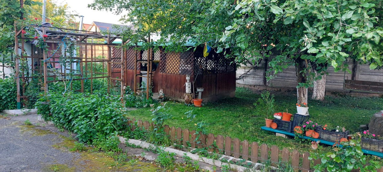 Casa 5 camere uprafata utila 126 mp , teren 684,spre vanzare in Salite