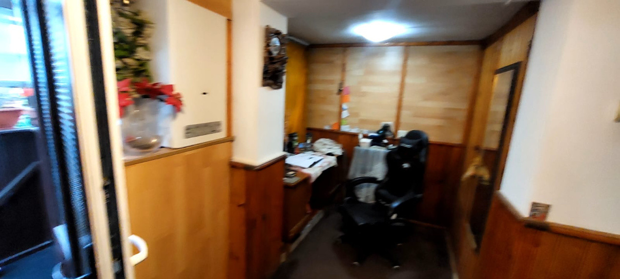 Casa 5 camere uprafata utila 126 mp , teren 684,spre vanzare in Salite