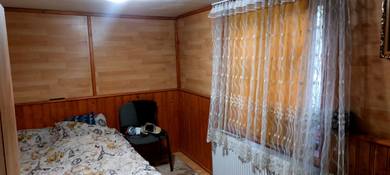 Casa 5 camere uprafata utila 126 mp , teren 684,spre vanzare in Salite
