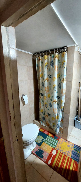 Casa 5 camere uprafata utila 126 mp , teren 684,spre vanzare in Salite