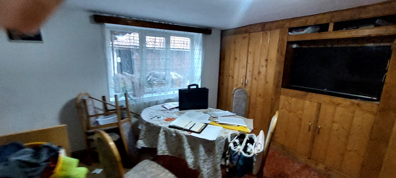 Casa 5 camere uprafata utila 126 mp , teren 684,spre vanzare in Salite