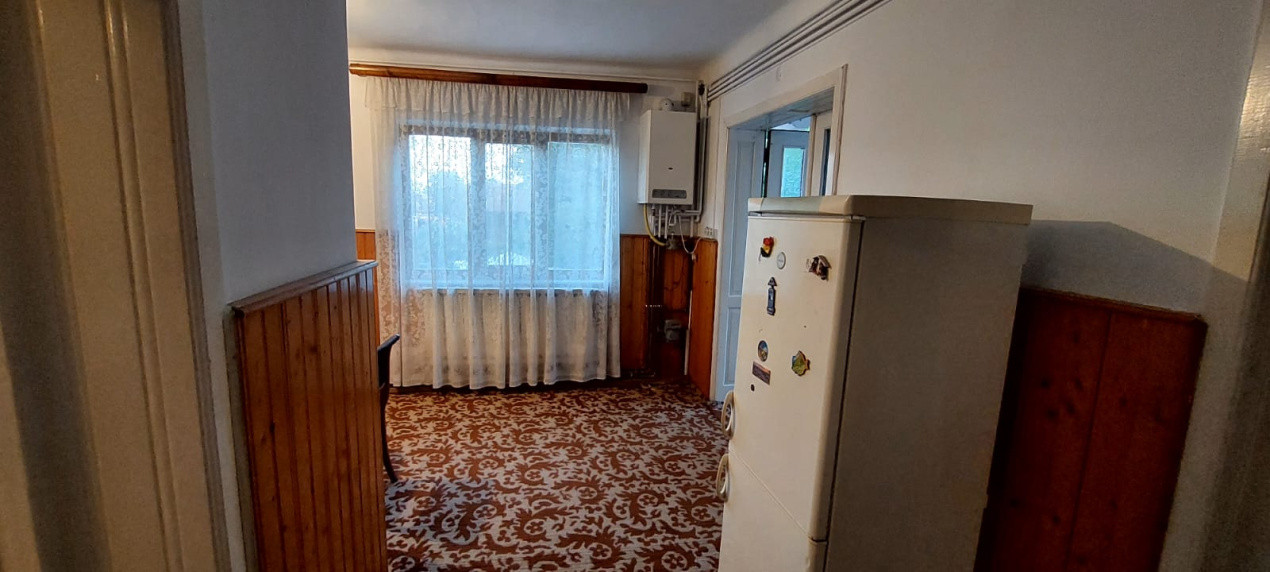 Casa 5 camere uprafata utila 126 mp , teren 684,spre vanzare in Salite