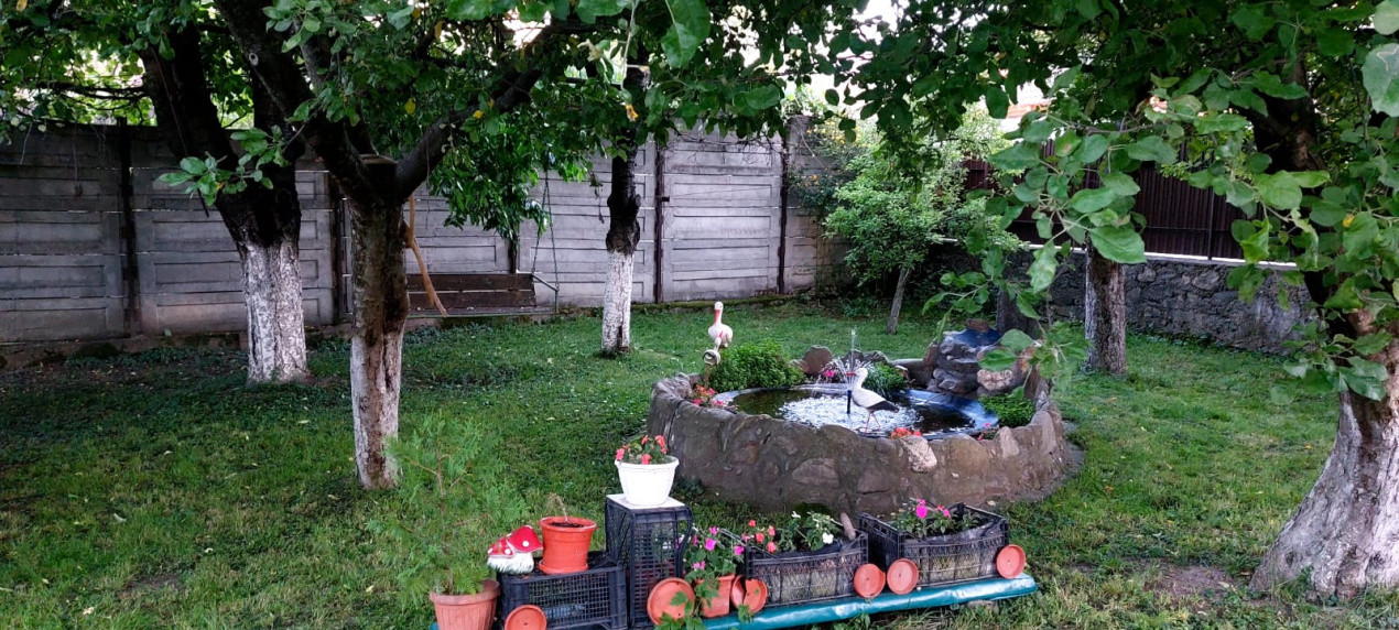Casa 5 camere uprafata utila 126 mp , teren 684,spre vanzare in Salite