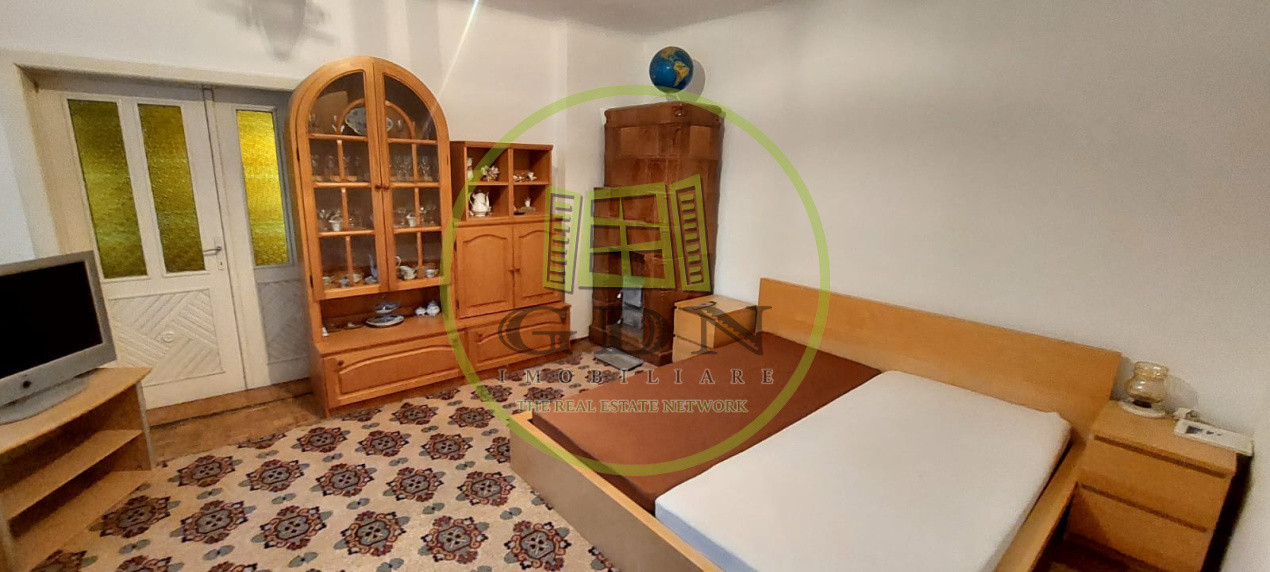 Casa 5 camere  suprafata utila 126 mp , teren 684,spre vanzare in Saliște