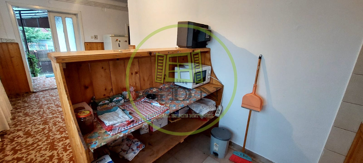 Casa 5 camere  suprafata utila 126 mp , teren 684,spre vanzare in Saliște