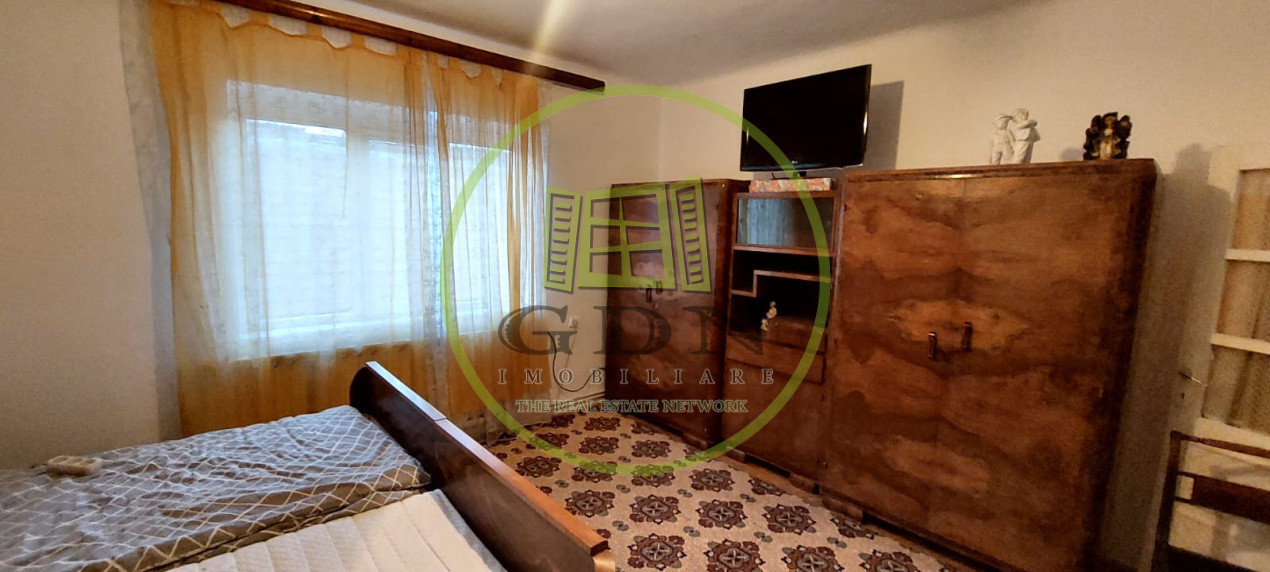 Casa 5 camere  suprafata utila 126 mp , teren 684,spre vanzare in Saliște