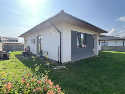 Exclusivitate!!!! Casa zona Castel Transilvania cu 4 camere 