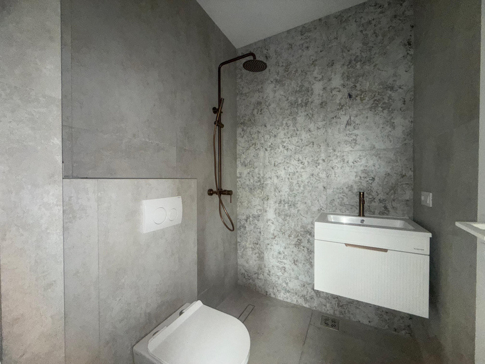 Apartament finisat cu 3 camere Cosbuc cu vedere panoramica