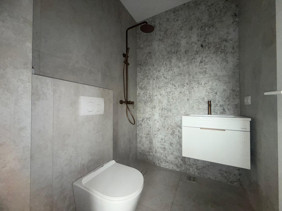 Apartament finisat cu 3 camere Cosbuc cu vedere panoramica