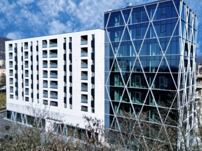 Apartament finisat cu 3 camere Cosbuc cu vedere panoramica