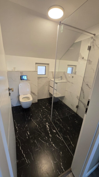 Casa individuala de vanzare In Dambul Rotund