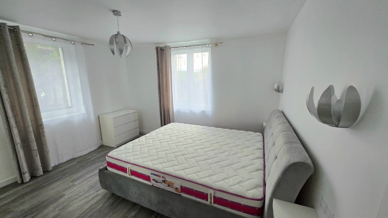 Casa individuala de vanzare In Dambul Rotund