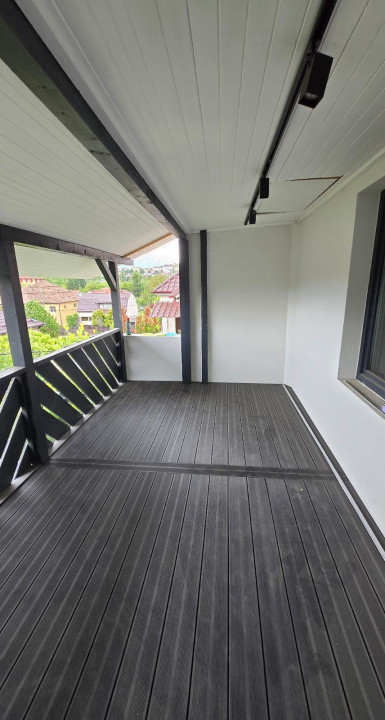 Casa individuala de vanzare In Dambul Rotund