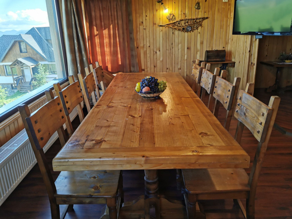 Oportunitate de investitie - pensiune de vanzare Moieciu de Jos