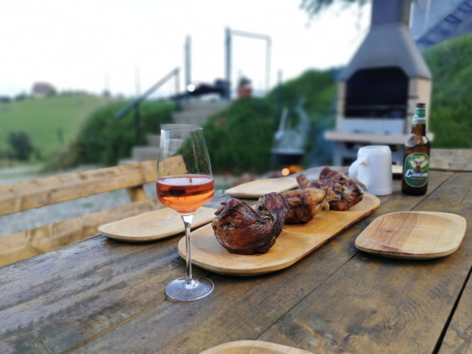 Oportunitate de investitie - pensiune de vanzare Moieciu de Jos