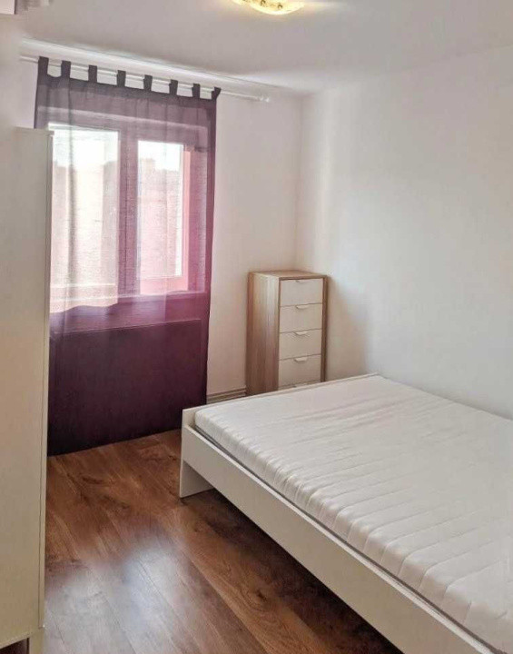 De vanzare apartament 2 camere Florilor