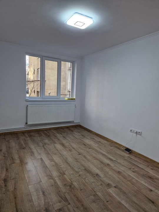 Ofertă de vânzare apart. cu 3 cam, Semicentral, 61 mp., 210000 Eur