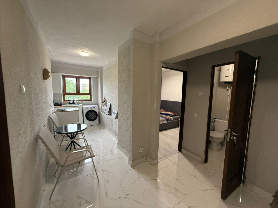 Apartament 2 camere, 49mp, decomandat, Calea Bucuresti, zona Institut. 
