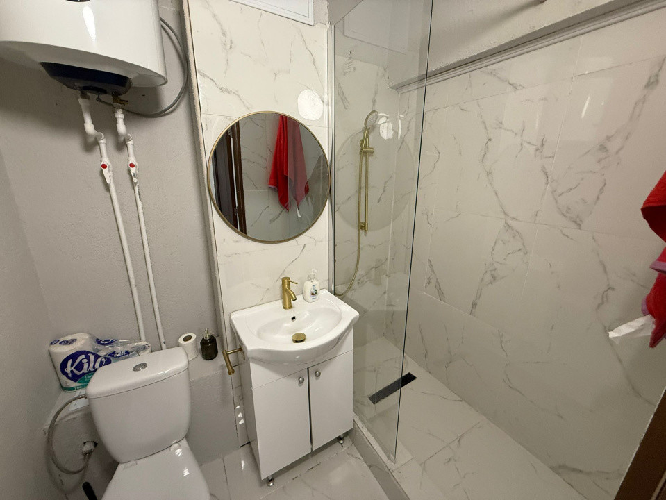 Apartament 2 camere, 49mp, decomandat, Calea Bucuresti, zona Institut. 
