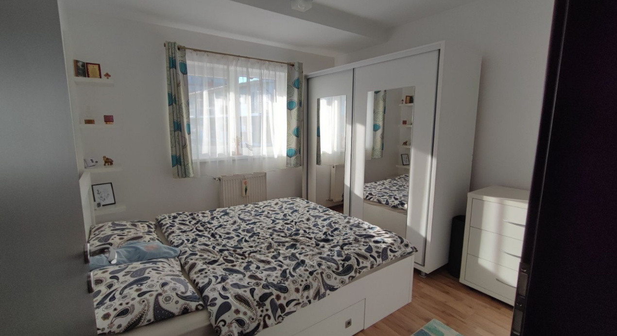 Apartament de vânzare cu 2 camere, zona Calea Șurii Mici, 32mp utili