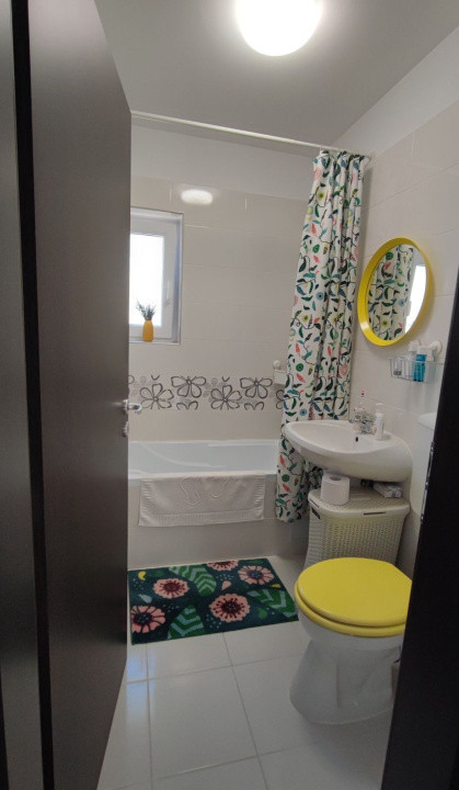 Apartament de vânzare cu 2 camere, zona Calea Șurii Mici, 32mp utili