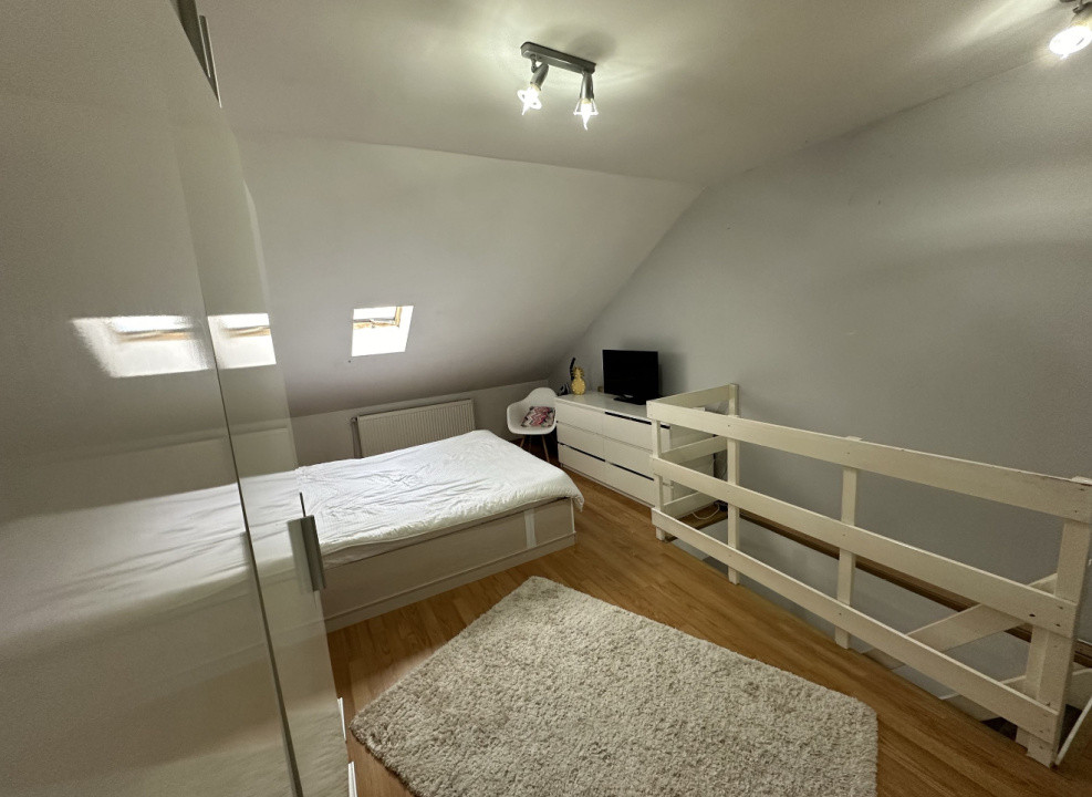 Apartament de vânzare la mansardă, 35mp utili, zona Terezian