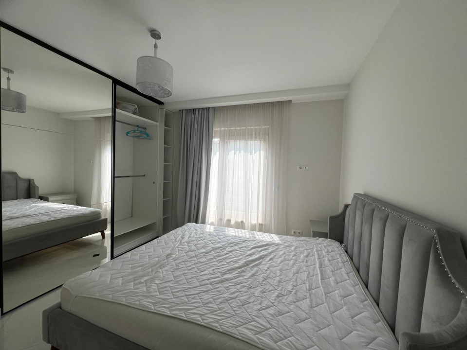 Inchiriere apartament 3 camere modern mobilat cu spatiu verde