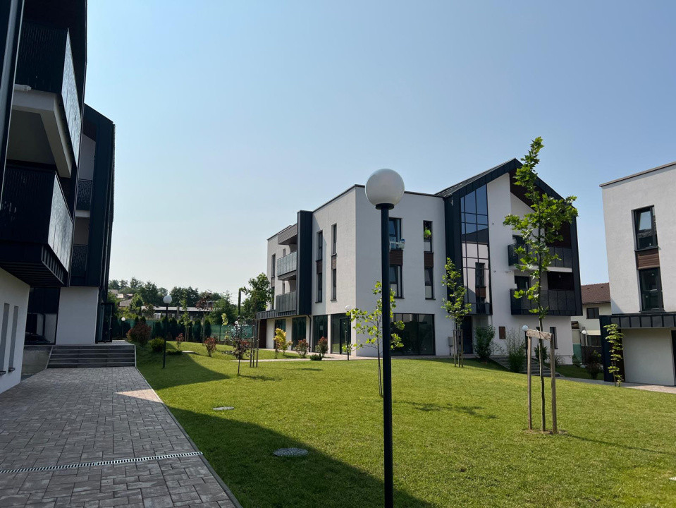 Inchiriere apartament 3 camere modern mobilat cu terasa de 10 mp