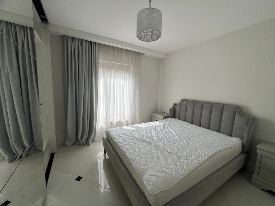 Inchiriere apartament 3 camere modern mobilat cu terasa de 10 mp
