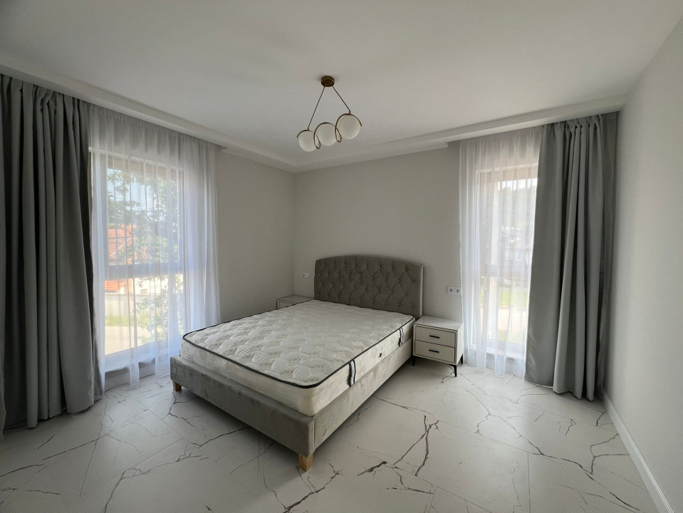 Inchiriere apartament 3 camere modern mobilat cu terasa de 10 mp