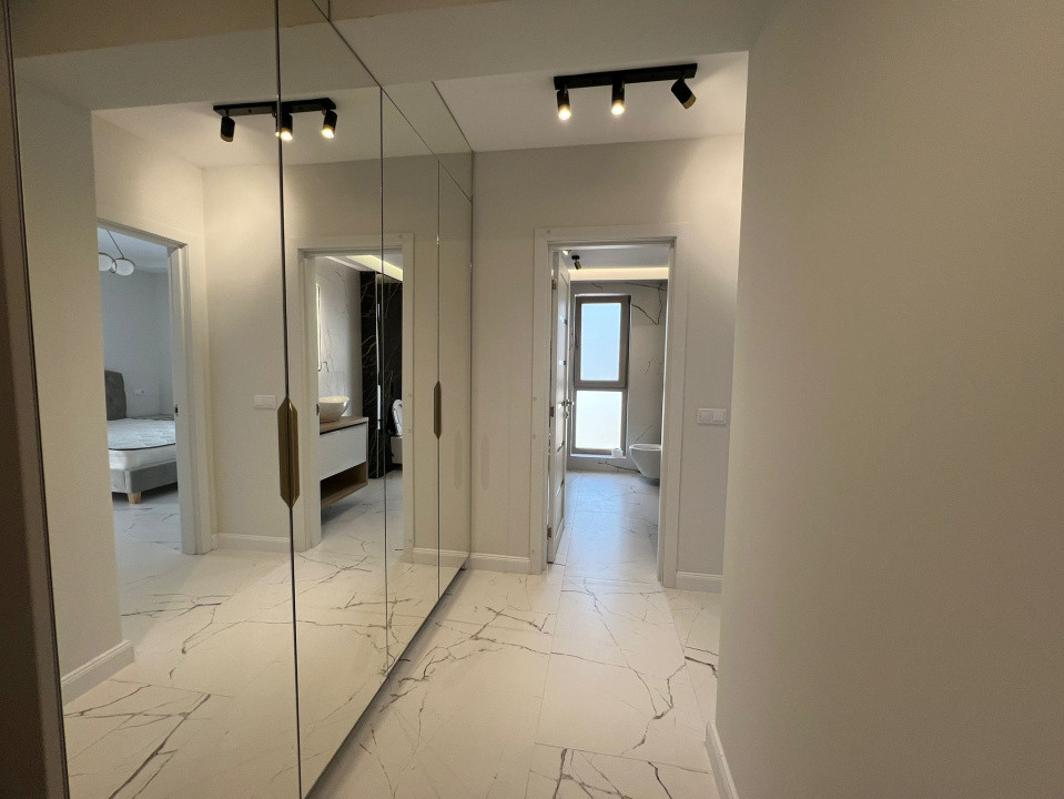 Inchiriere apartament 3 camere modern mobilat cu terasa de 10 mp