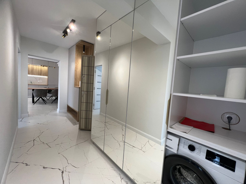 Inchiriere apartament 3 camere modern mobilat cu terasa de 10 mp