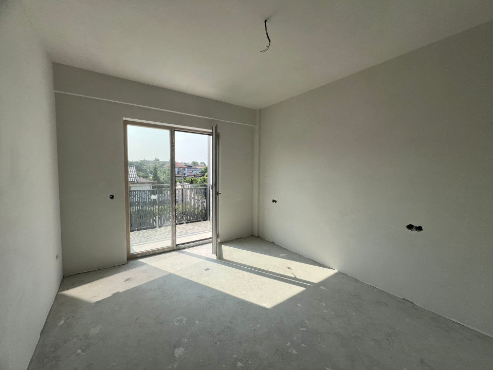 Apartament 3 camere in zona dura loc parcare inclus