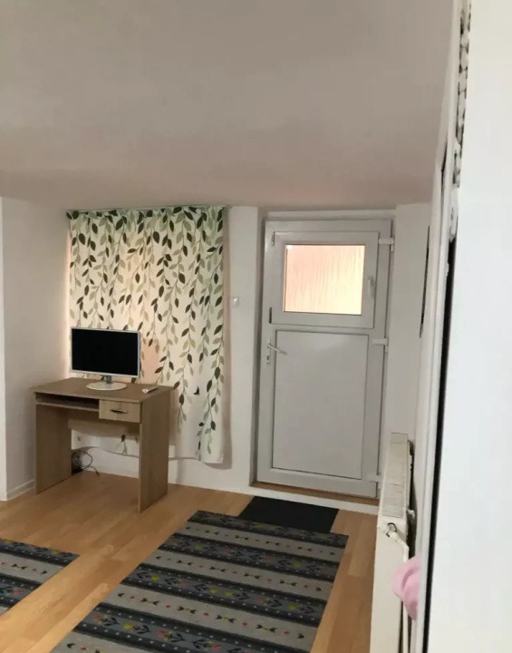 Garsonieră la casă de inchirat mobilată și utilată – zona Florilor (ITC), Brașov
