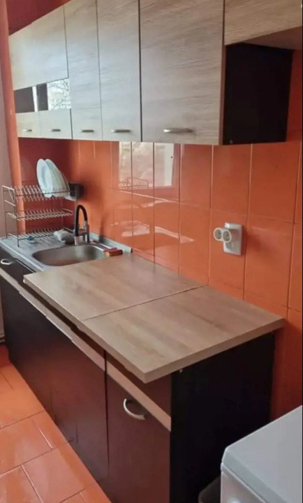 Apartament 3 camere etaj 3/4 Astra