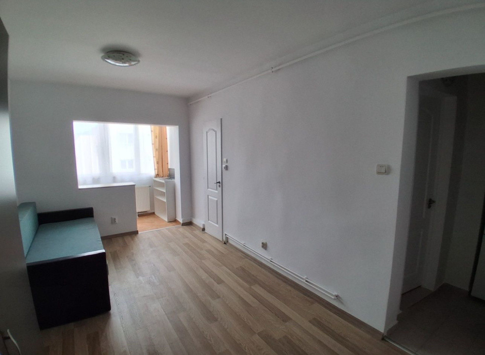 Garsonieră de vânzare, zona Vasile Aaron, 28mp utili