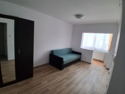 Garsonieră de vânzare, zona Vasile Aaron, 28mp utili