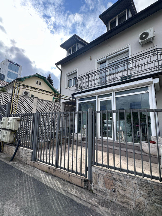 Casa de inchiriat pentru  locuinta sau birouri!