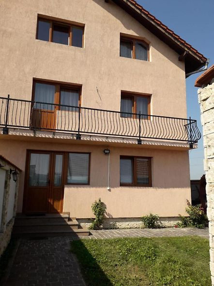 Casa de inchiriat dedicata muncitorilor 