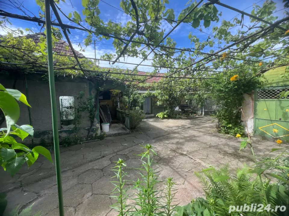 Casă individuală de vânzare | 100 mp utili | teren 2300 mp - sat Ruși 