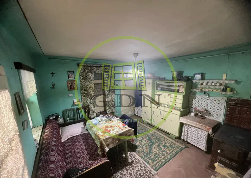 Casă individuală de vânzare | 100 mp utili | teren 2300 mp - sat Ruși 