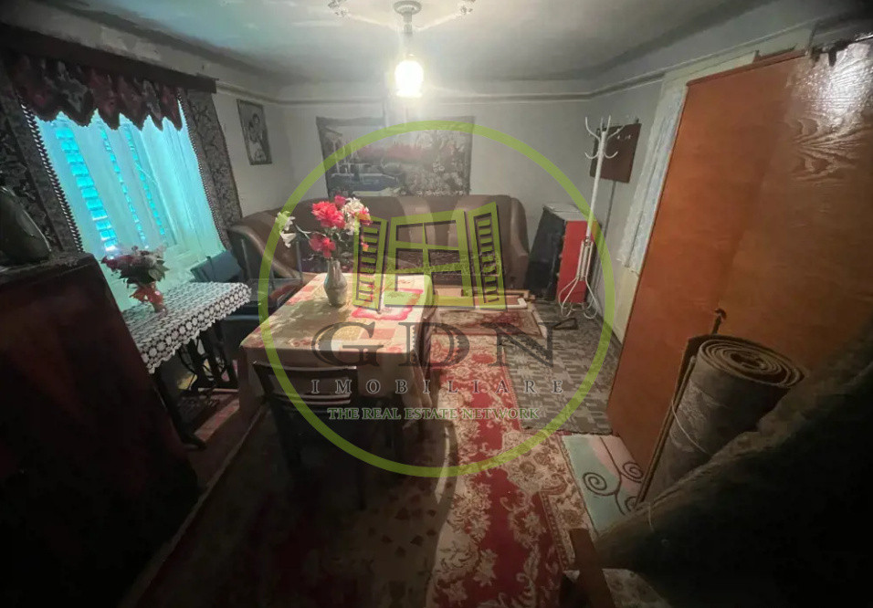 Casă individuală de vânzare | 100 mp utili | teren 2300 mp - sat Ruși 