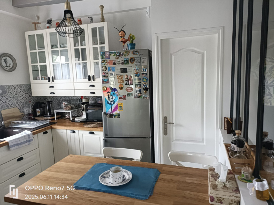 Casă vilă de vânzare în comuna Lunca  judet Mures