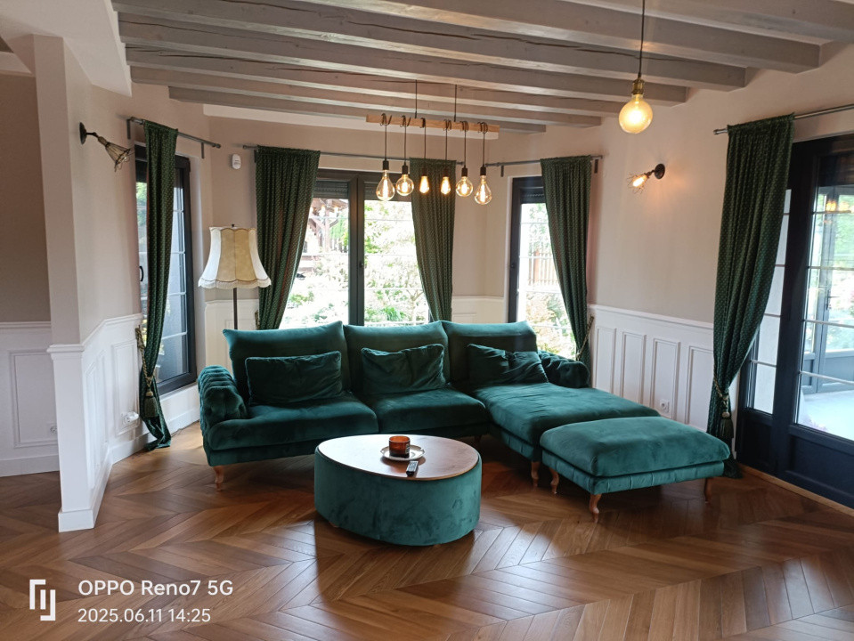 Casă vilă de vânzare în comuna Lunca  judet Mures