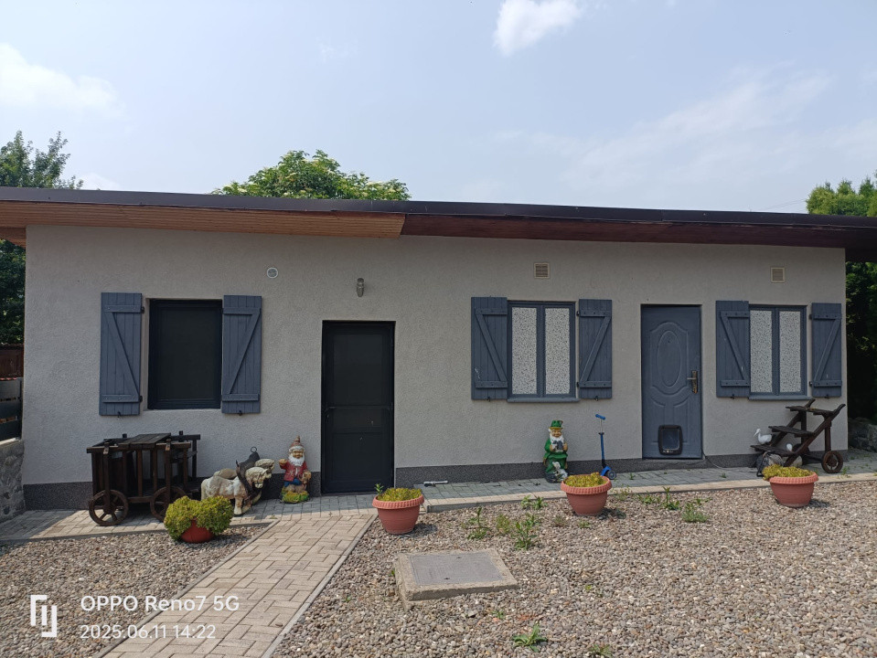 Casă vilă de vânzare în comuna Lunca  judet Mures